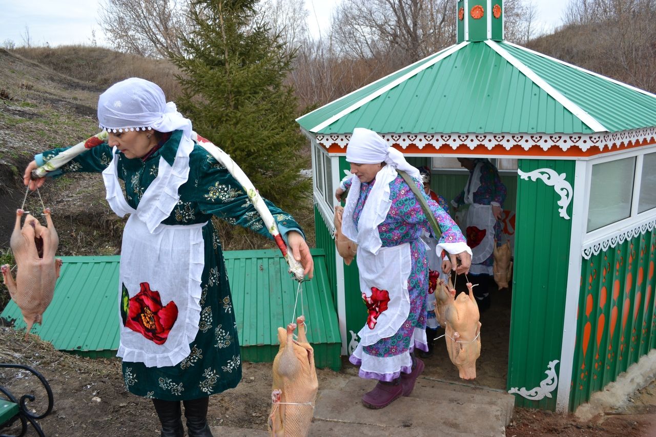 Иске Йомралыда “Каз өмәсе” гөрләде