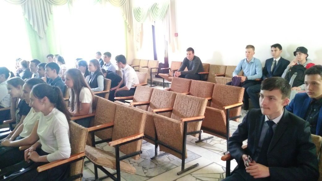 Школы Апастовского района присоединились к акции #СТОПВИЧСПИД