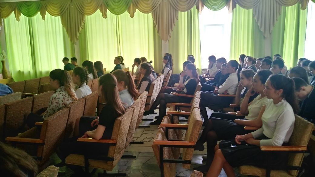 Школы Апастовского района присоединились к акции #СТОПВИЧСПИД
