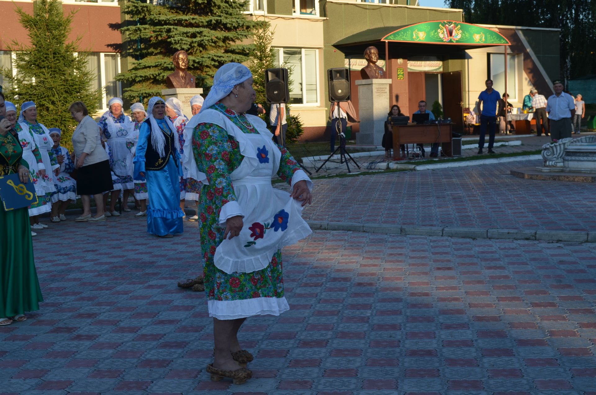 Апаста “Зәлидә“ уеннары башланып китте