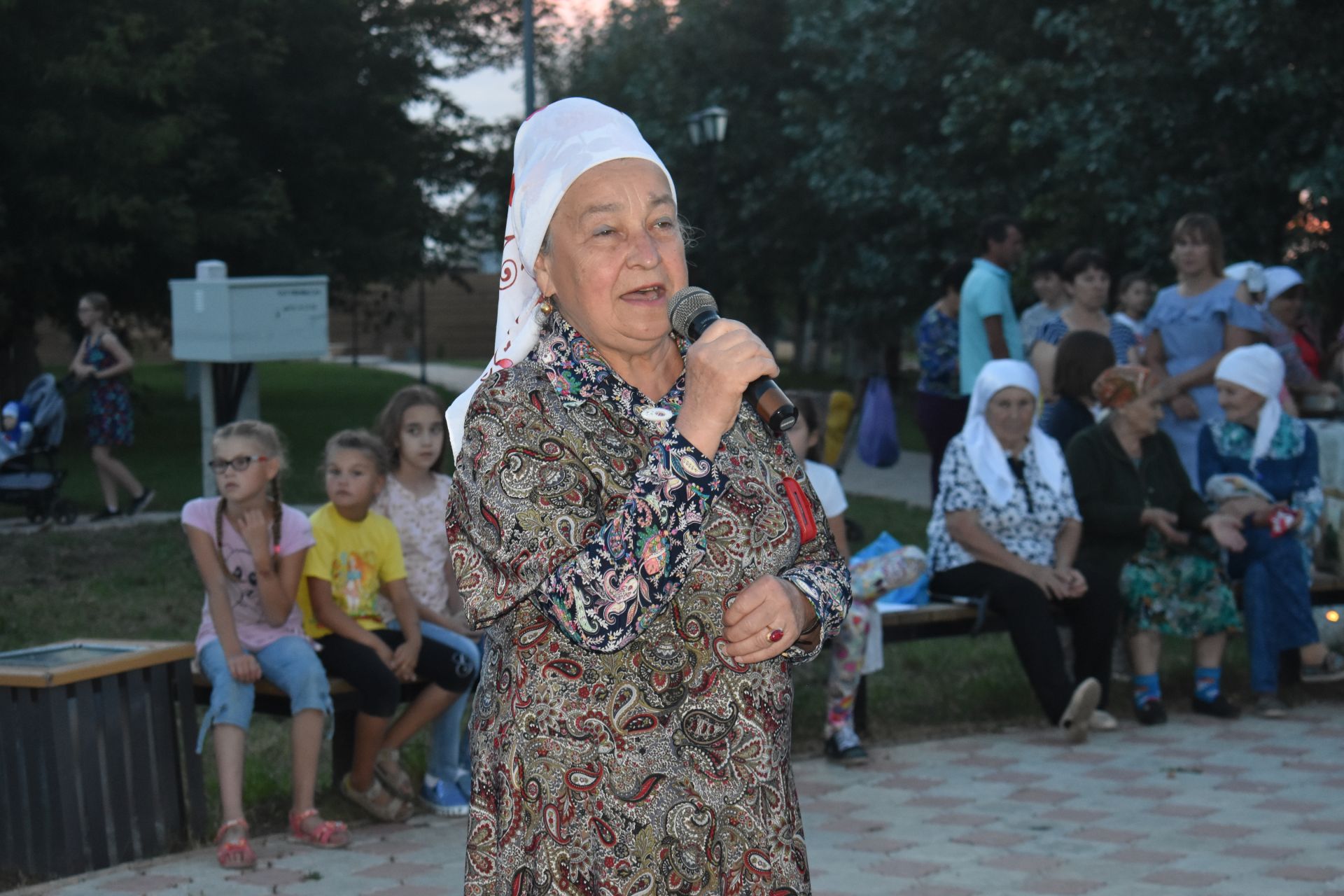 Апас ял паркында “Зәлидә” уеннары гөрләде