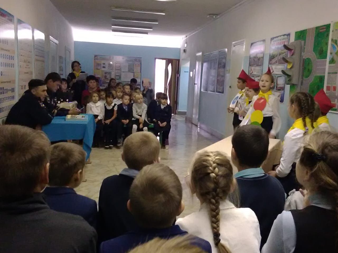 Учащиеся Бишевской школы встретились с инспектором ГИБДД