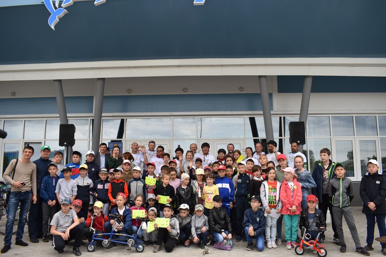 Республика эшмәкәрләренең XI велосипедчылар марафоны Апаста тәмамланды