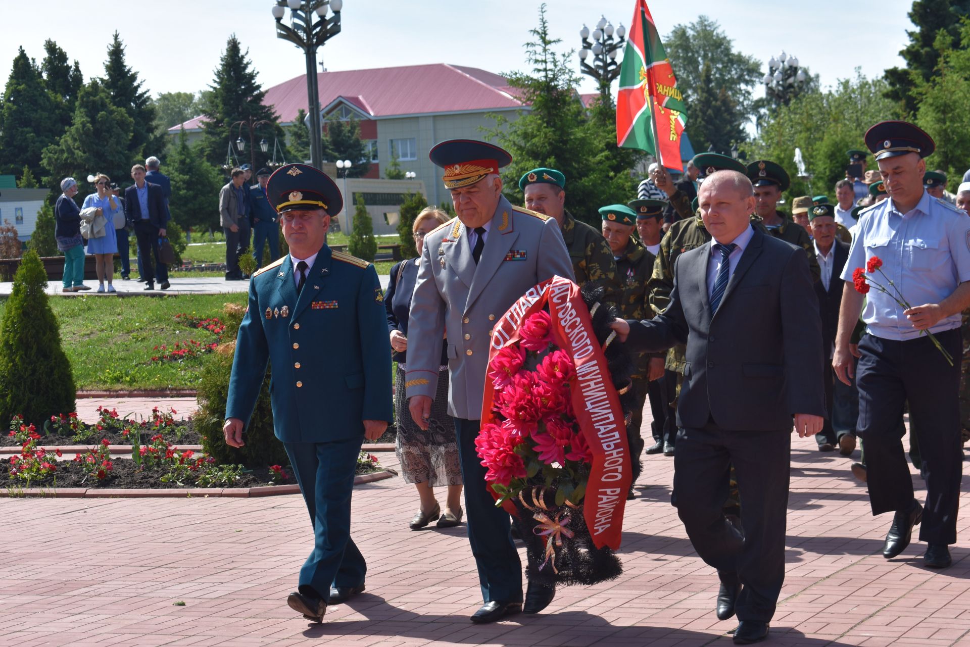 Апаста чик сакчылары көнен билгеләп үттеләр