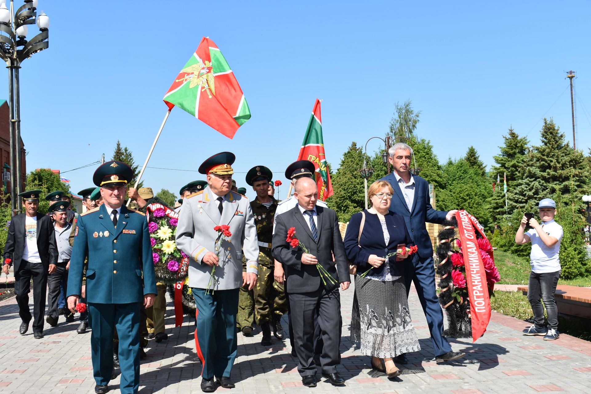 Апаста чик сакчылары көнен билгеләп үттеләр