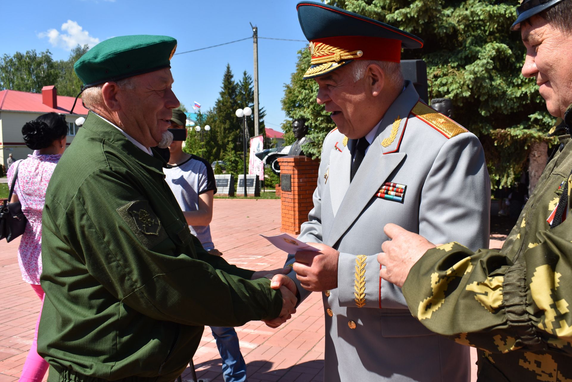 Апаста чик сакчылары көнен билгеләп үттеләр