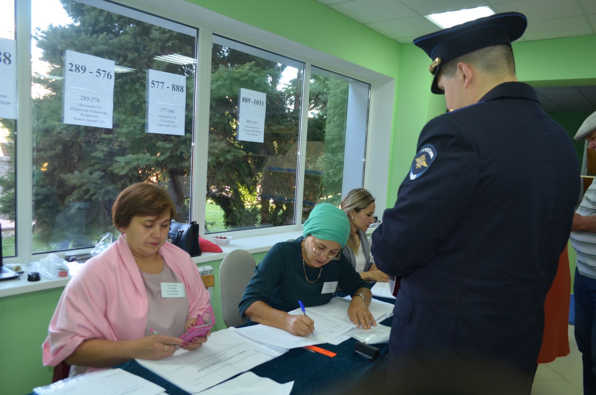 Выборы в Апастово проходят организованно