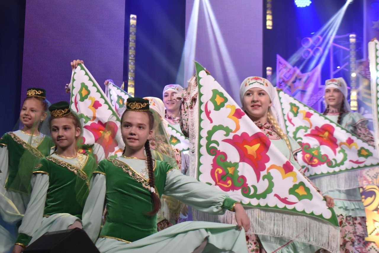 «Йолдызлык-Созвездие” фестиваленең зона этабы Апасны шаулатты