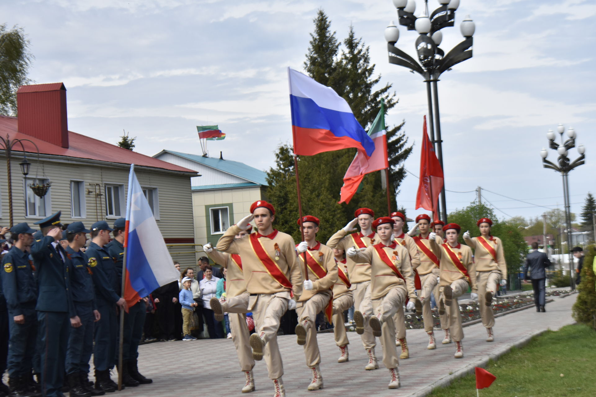 Апаста Бөек Җиңүнең 76 еллыгы билгеләнеп үтелде