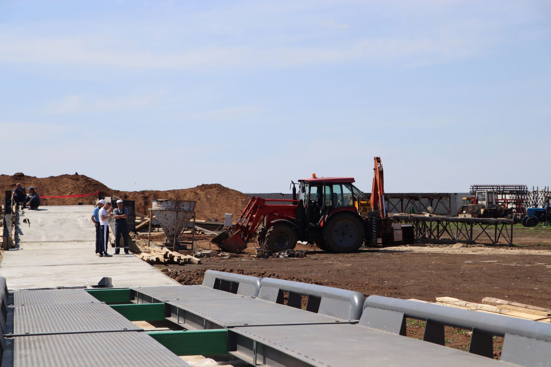 Хозяйство «Весна» в этом году приступило к строительству специального зерноочистительного и сушильного комплекса