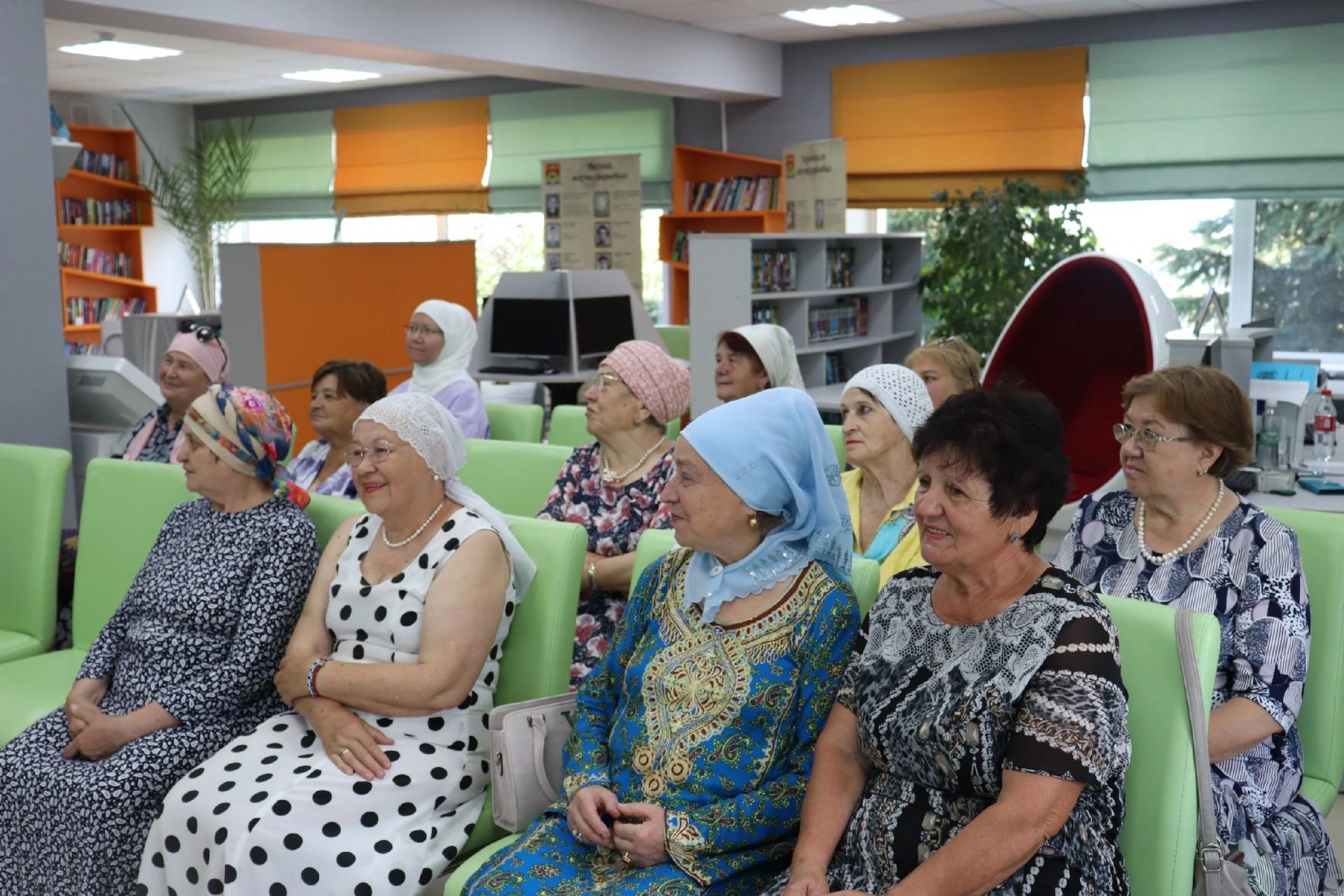 Апас үзәк китапханәсендә “Ата – беләк, Ана – йөрәк” дип исемләнгән бәйрәм чарасы узды