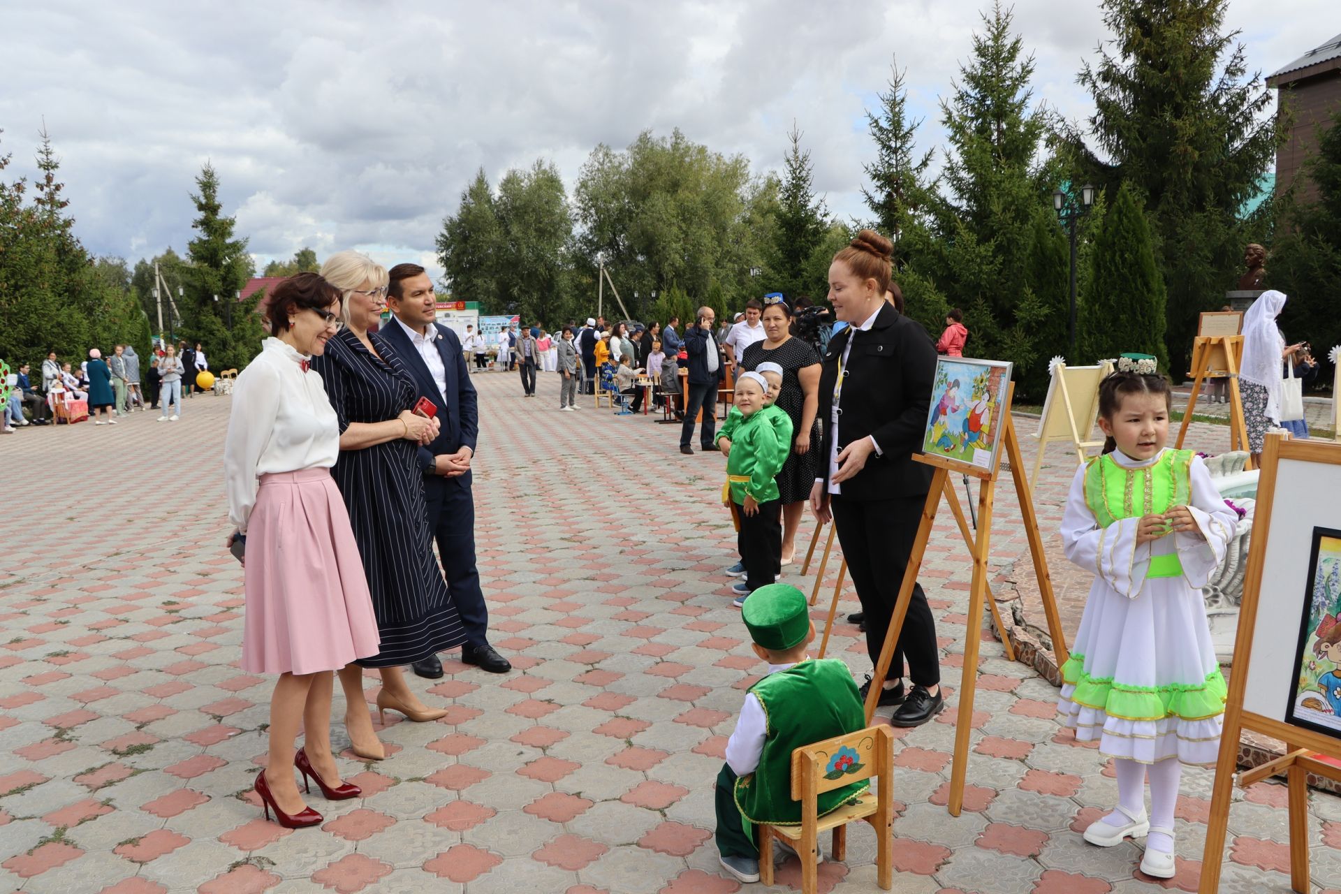 Апаста районыбыз укытучыларының август киңәшмәсе узды