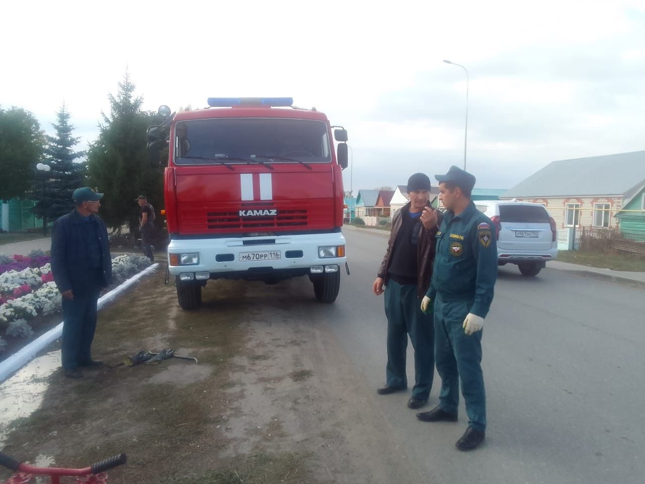 Апаста янгын сүндерү гидрантлары тикшерелә