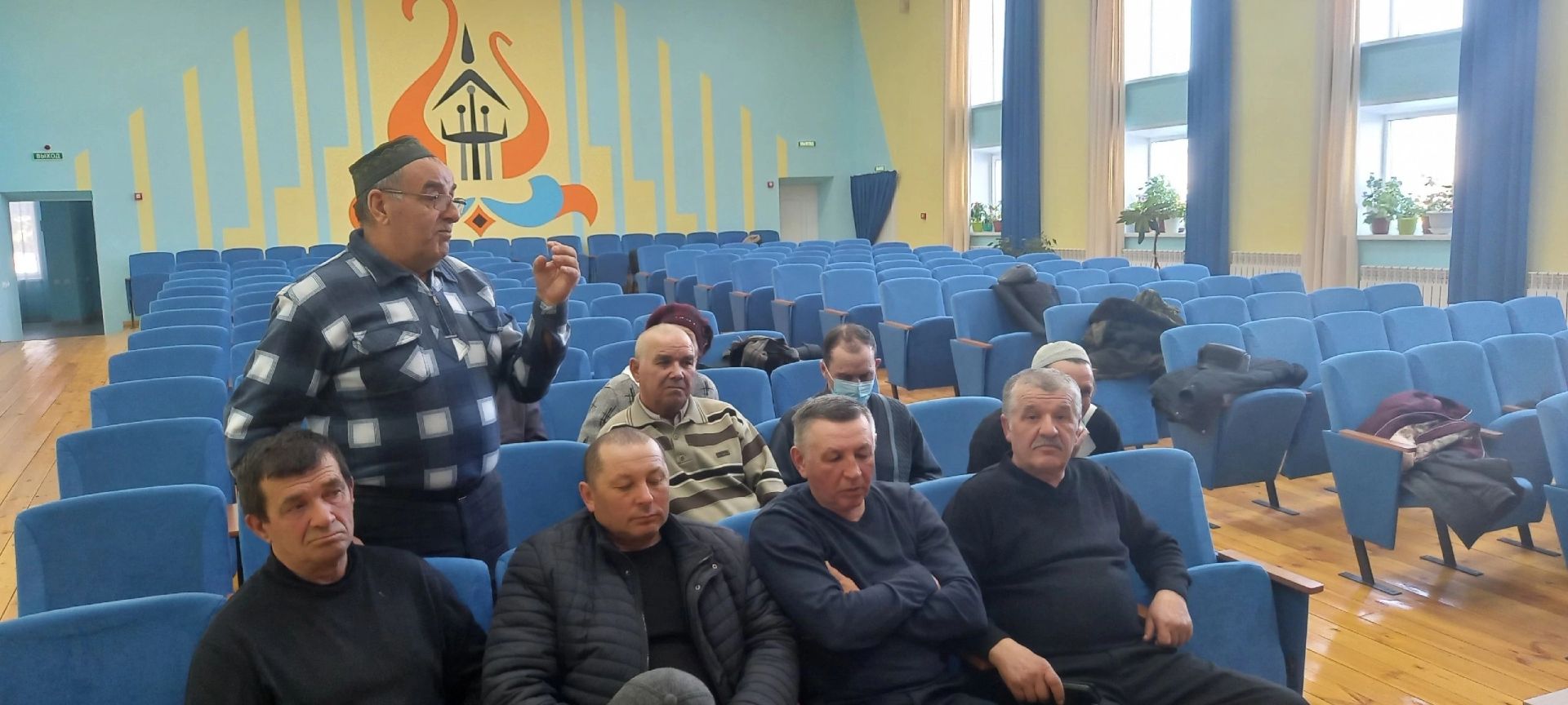Олы Бакырчы мәдәният йортында умартачыларның зона киңәшмәсе узды