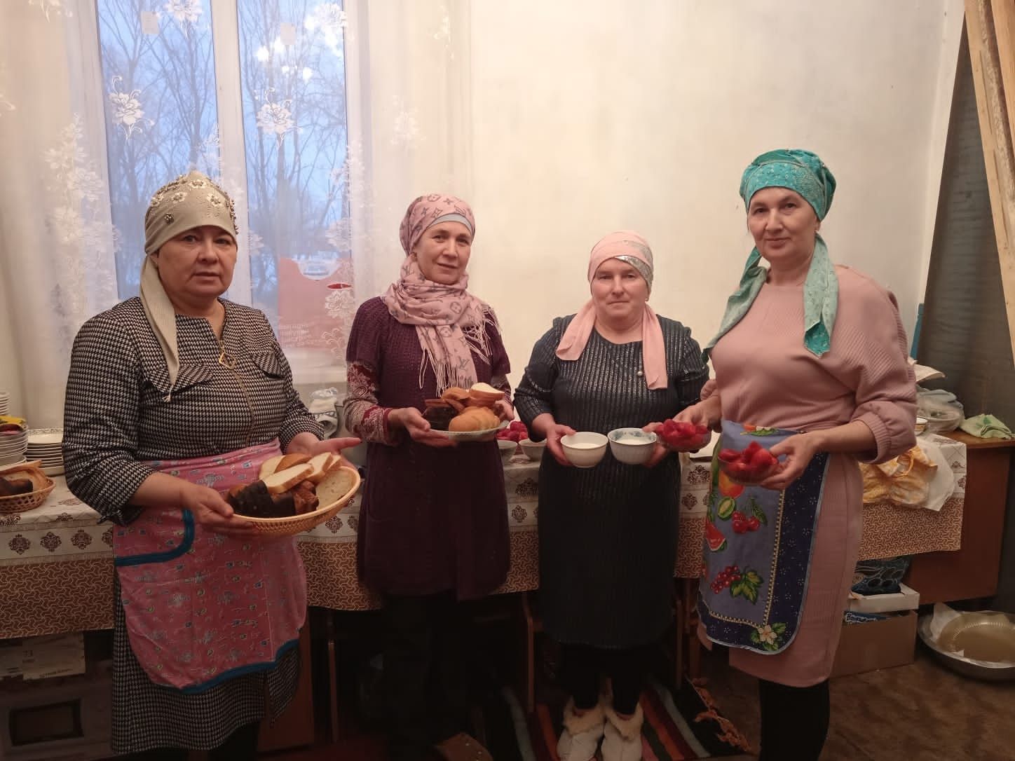 Әлмәндәрдә узган ифтар ашында балалар да катнашты