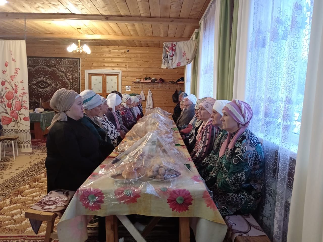 Әлмәндәрдә узган ифтар ашында балалар да катнашты