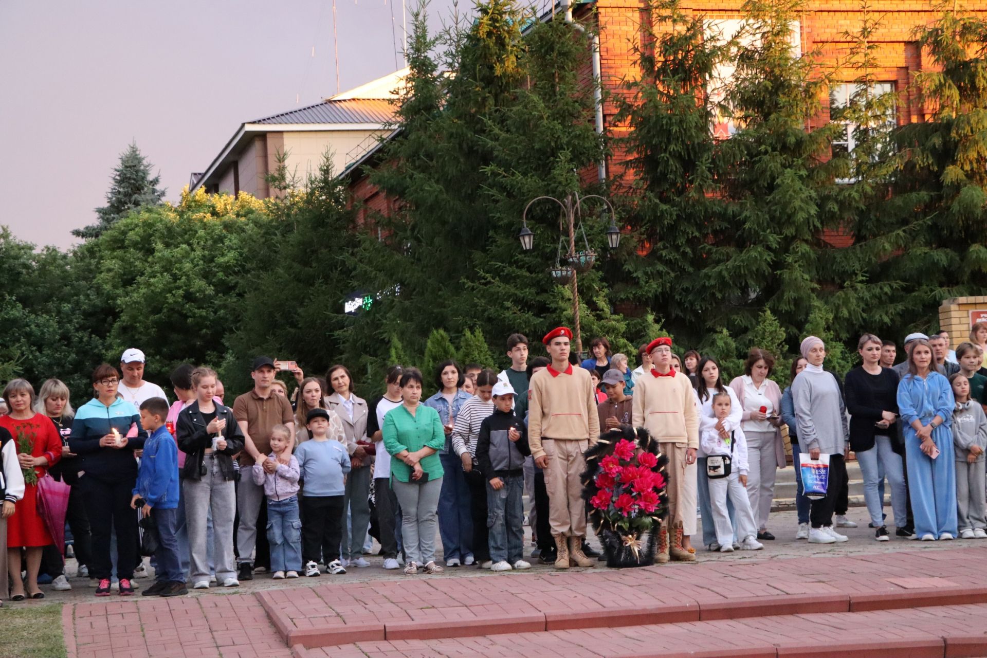 Апаста «Хәтер шәме» акциясе узды