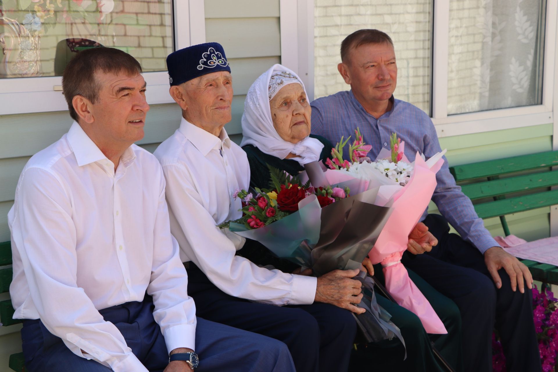 Заготзерно бистәсендә яшәүче Хәбибуллиннар “Мәхәббәт һәм тугрылык өчен” медаленә лаек булдылар.