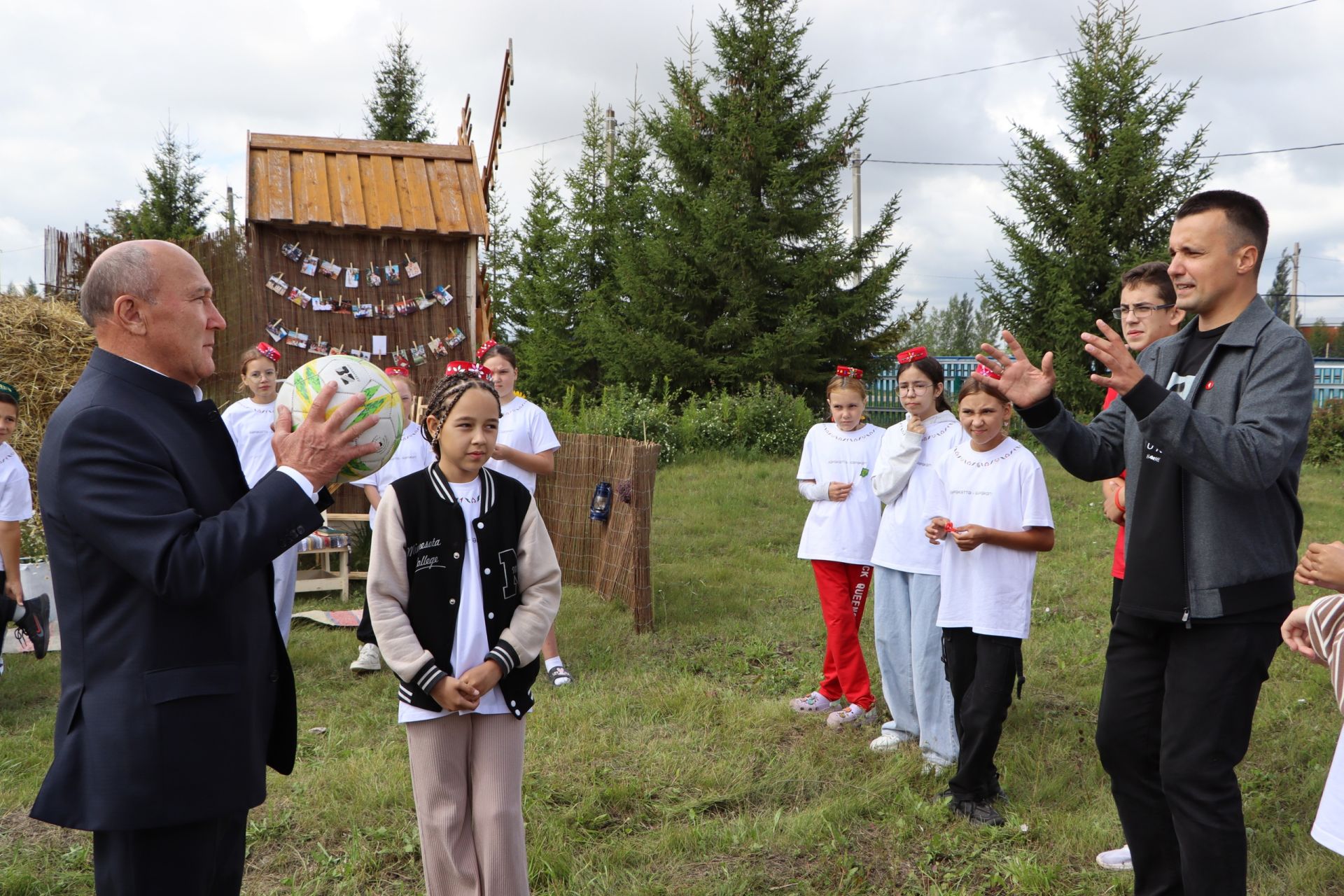 Апаста республика күләмендә узган “Ура, авылга!” проектына йомгак ясадылар