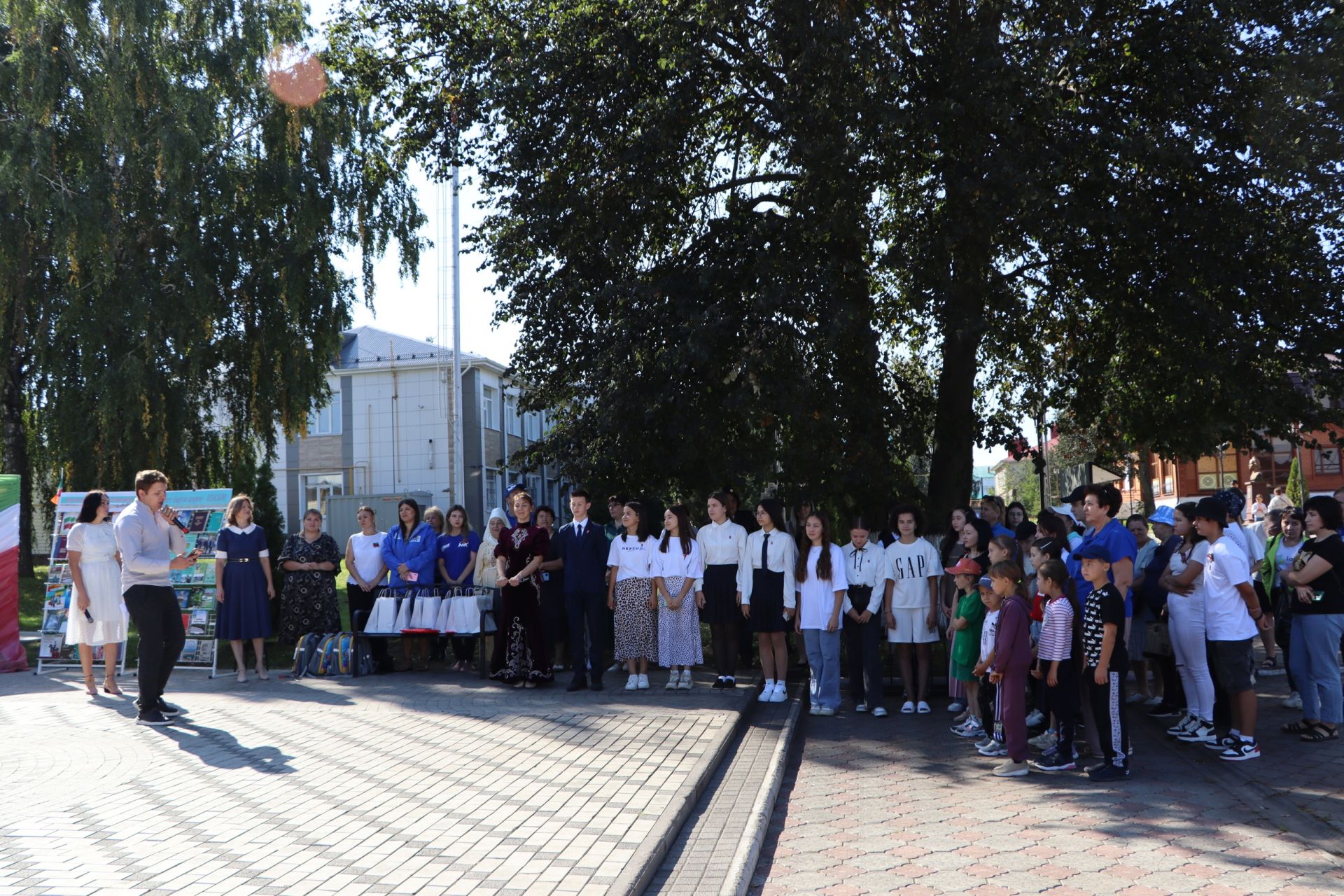 Апаста Республика көнендә паспортлар тапшырылды