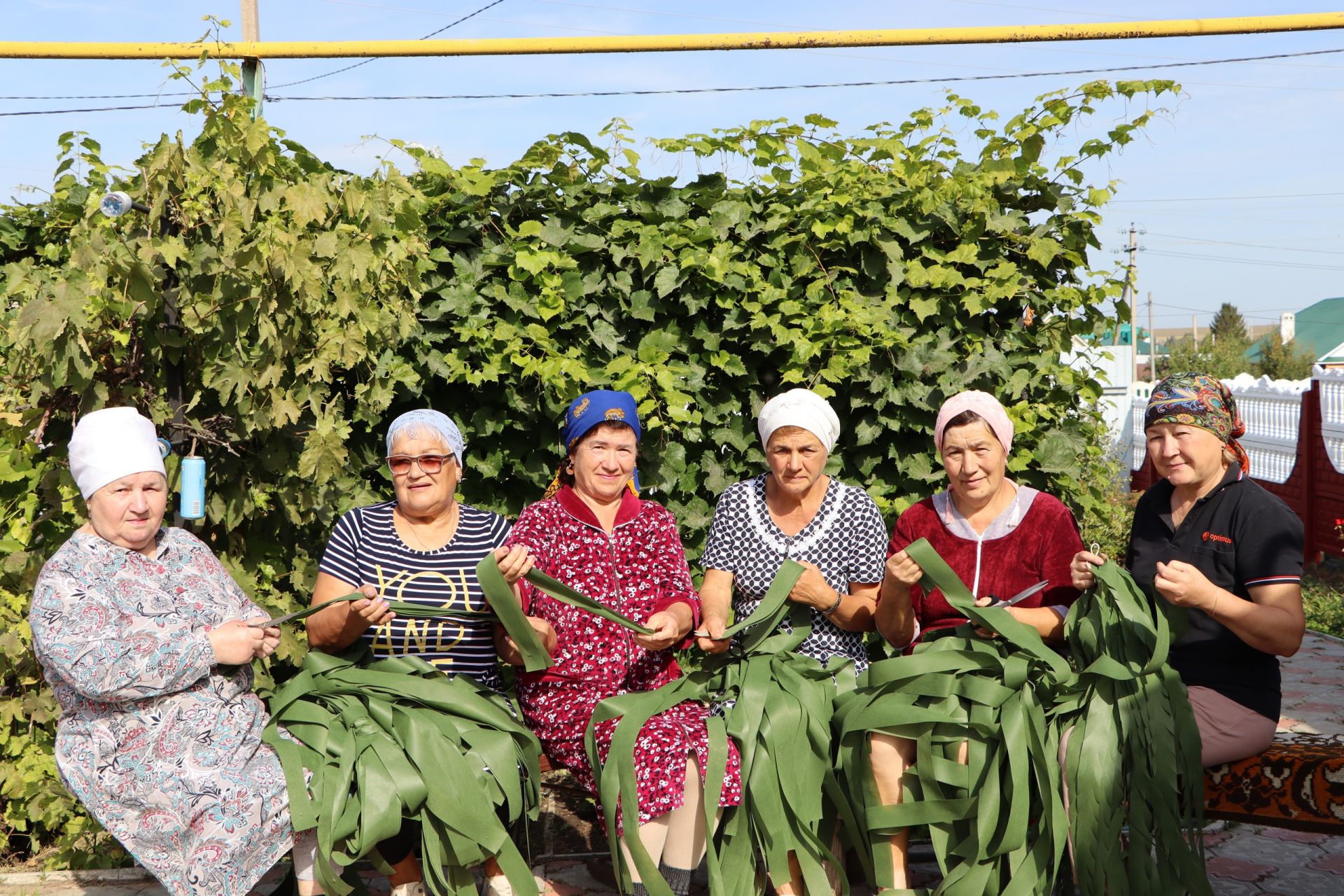 Апасның Кыр урамында яшәүчеләр кичләрен изге эшкә багышлый