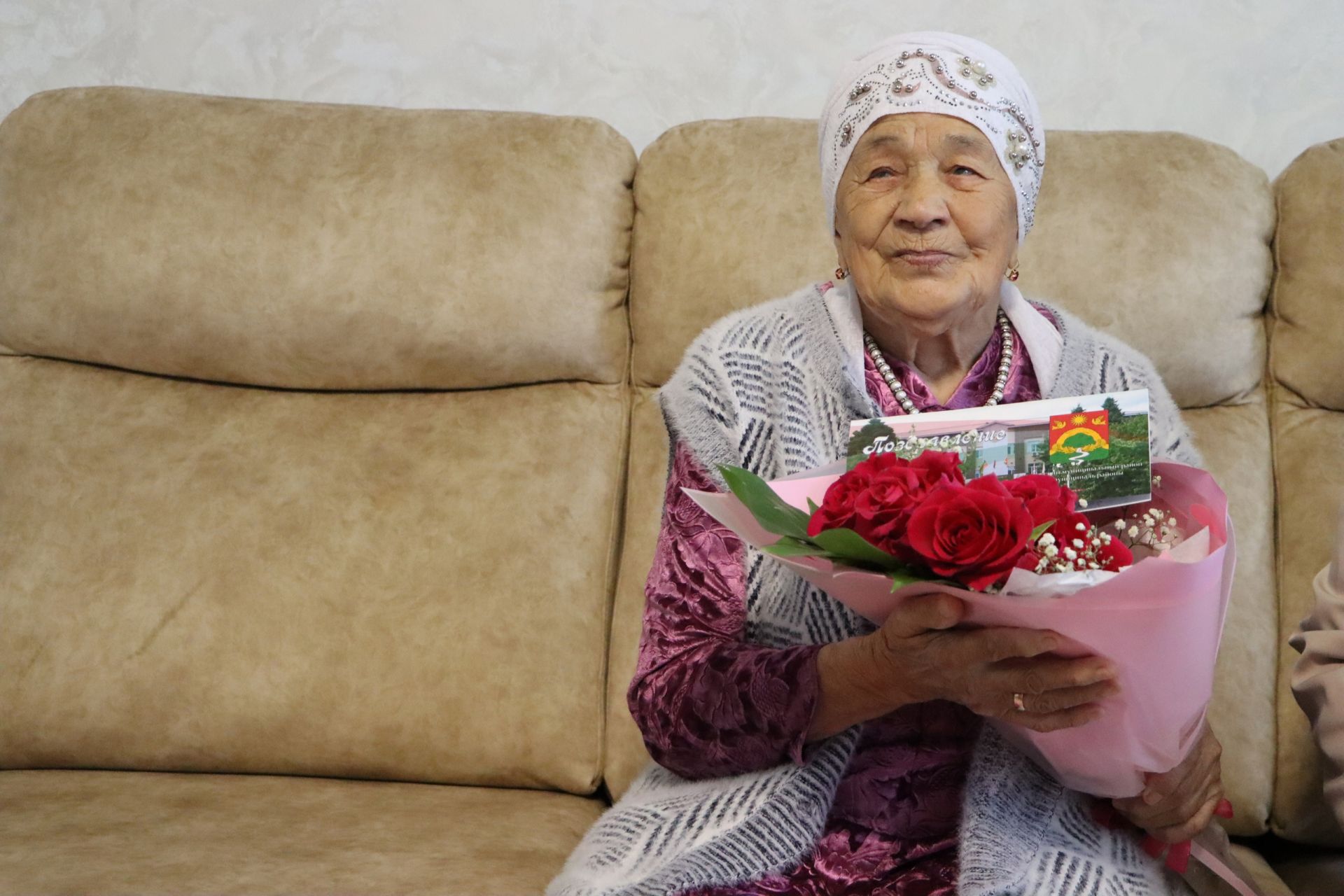 Апастан Гөлсинур әби Сөнгатуллина туган көнендә сайлауда катнашты