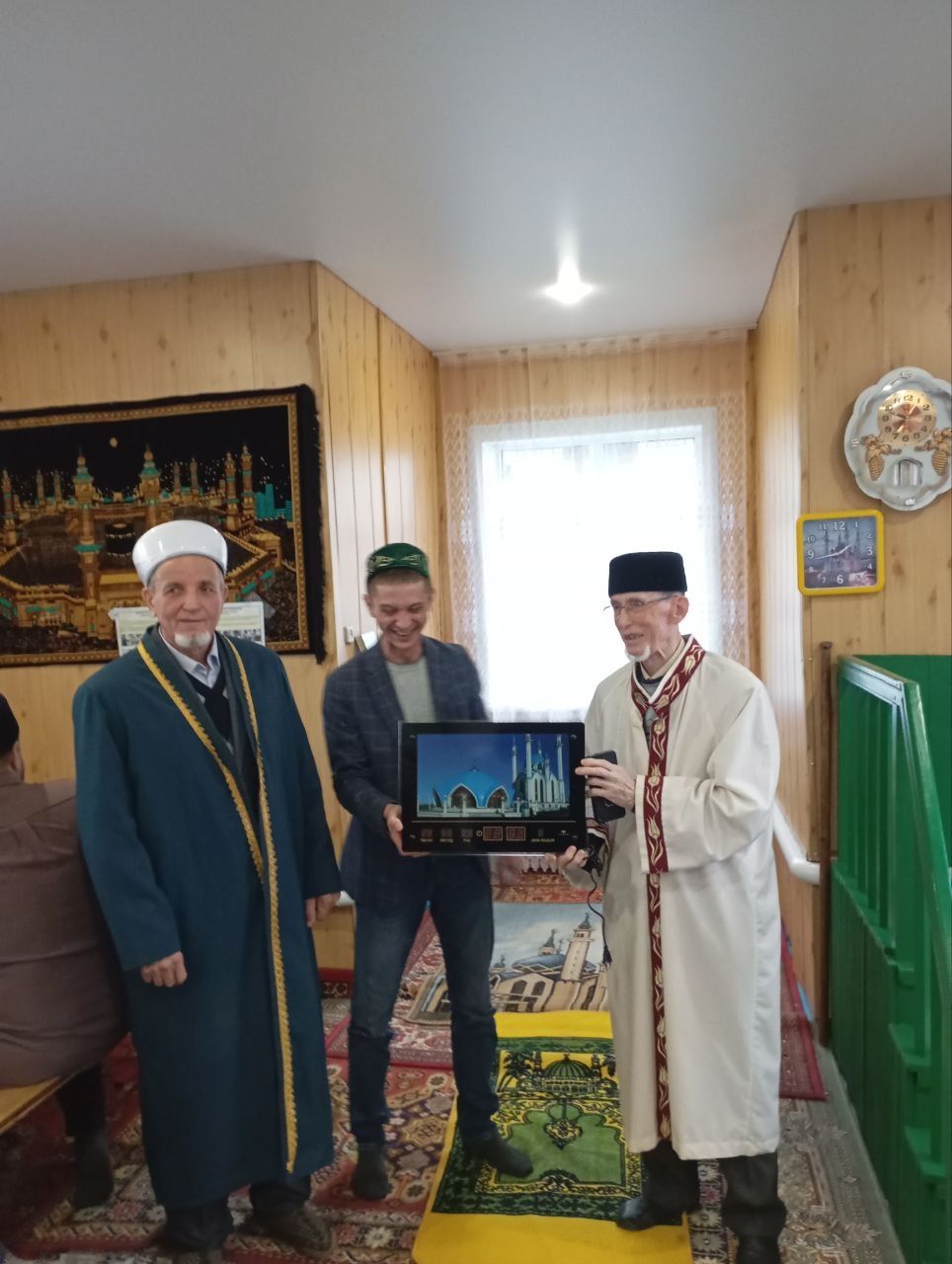 Үтәмеш мәчете 30 еллыгын билгеләп үтте