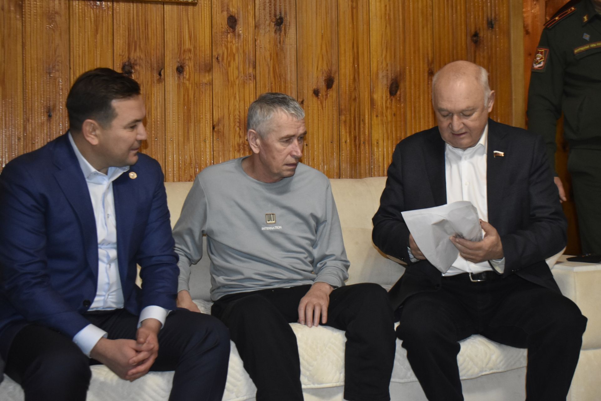 “Батыр Ил сакчысы үстерүегез өчен рәхмәт”
