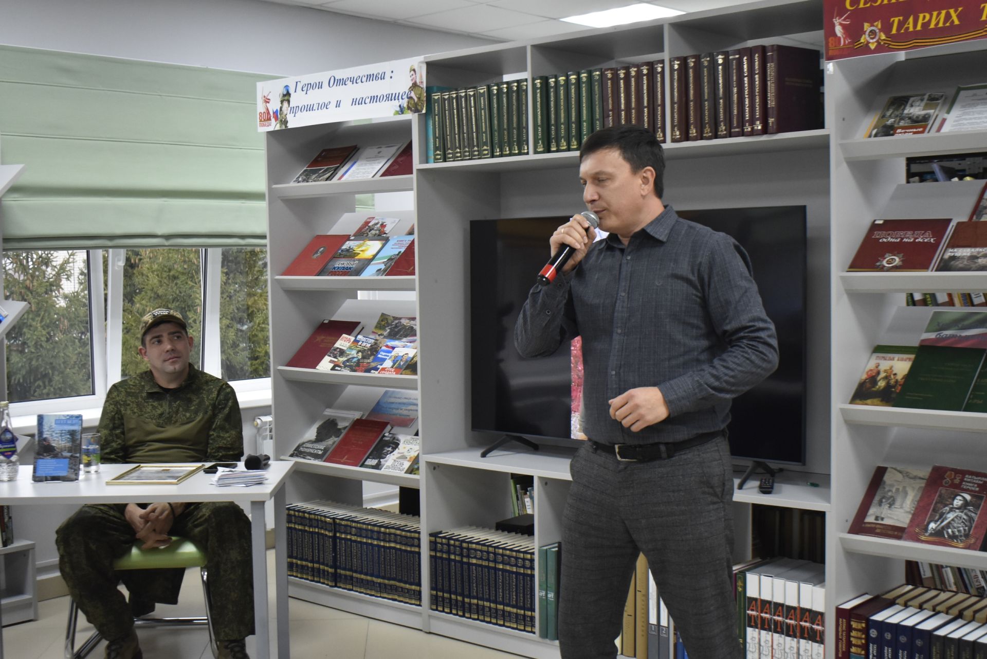 Рүзәл Минһаҗев: “Махсус хәрби операция зонасында һәр очрашу бик кыйммәт”