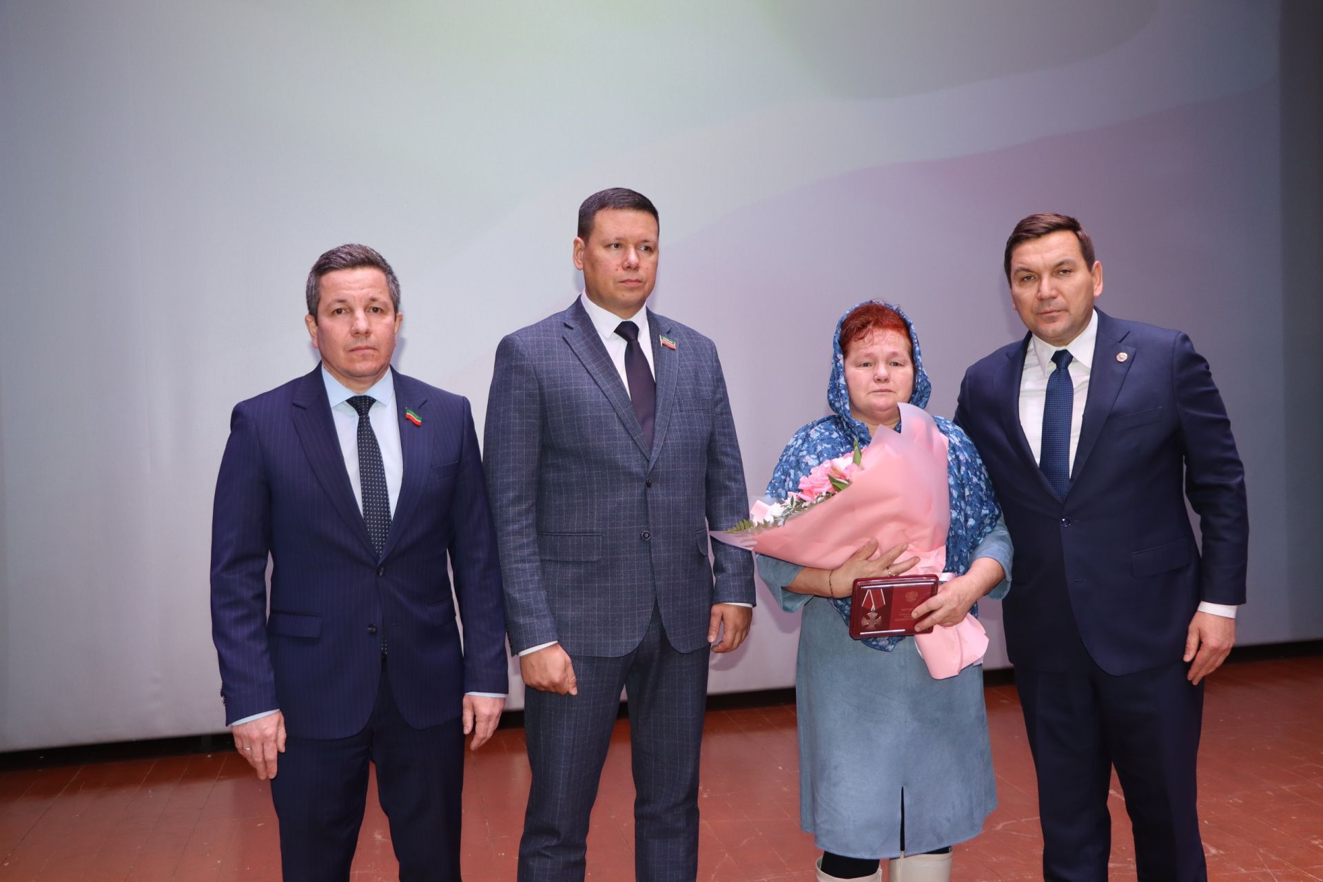 Апаста батыр егетләрне искә алдылар