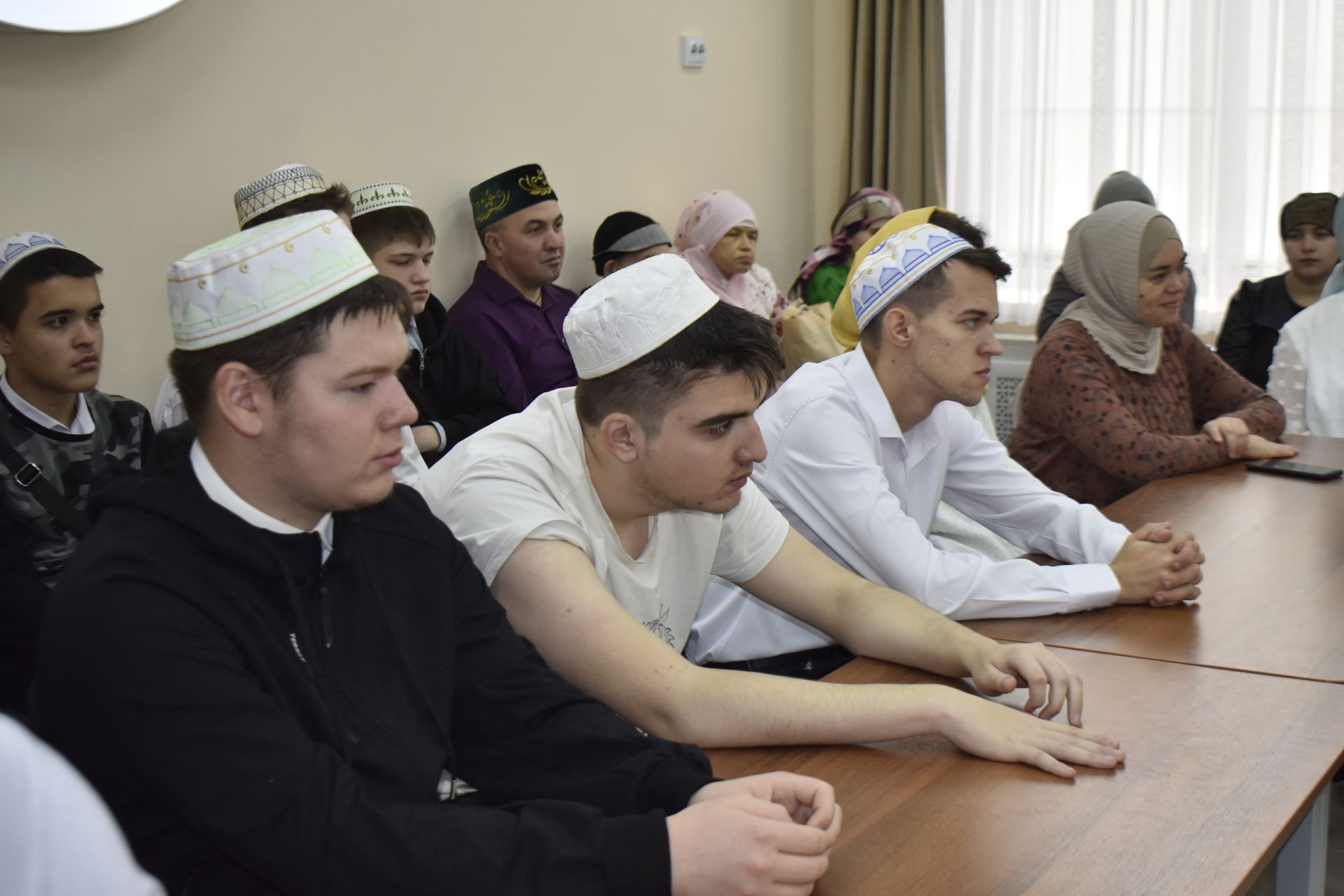 Апас “Хәҗәр” рухи-әхлакый үзәгендә көчле рухлы райондашлар белән очрашу узды