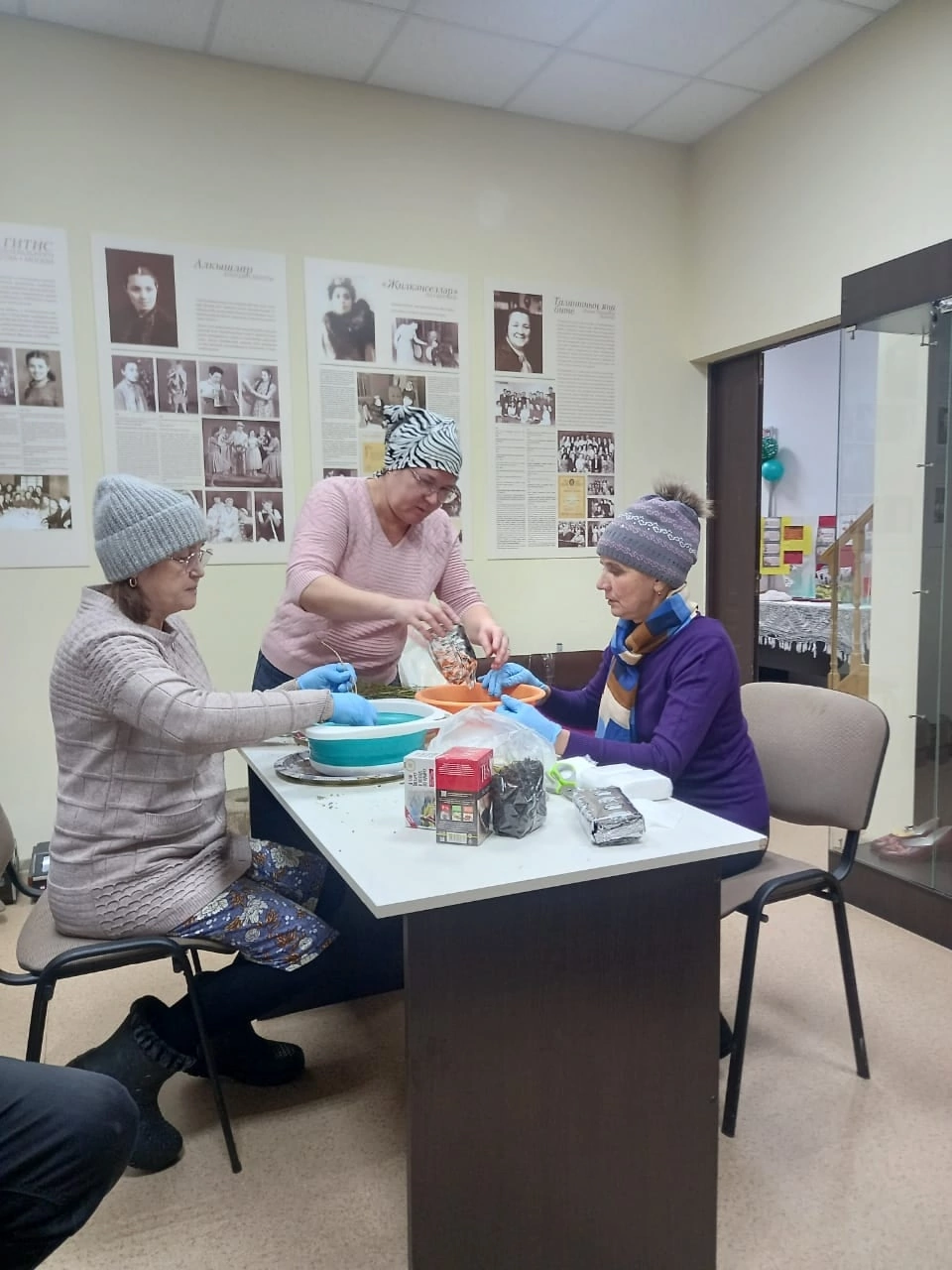 Зур Күккүз җирлеге махсус хәрби операциядә булган егетләргә ярдәм итә