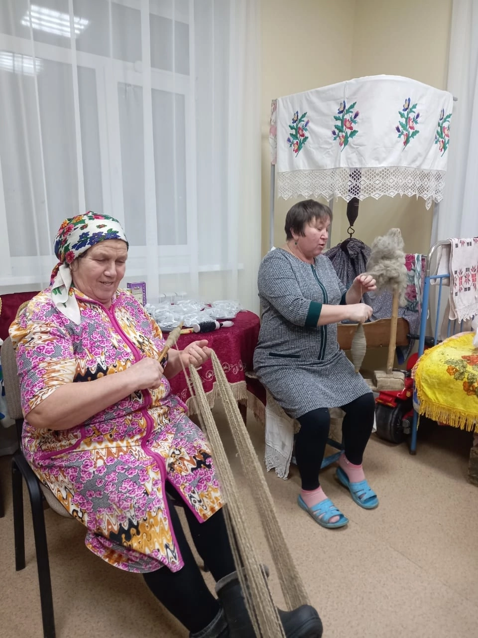 Зур Күккүз җирлеге махсус хәрби операциядә булган егетләргә ярдәм итә