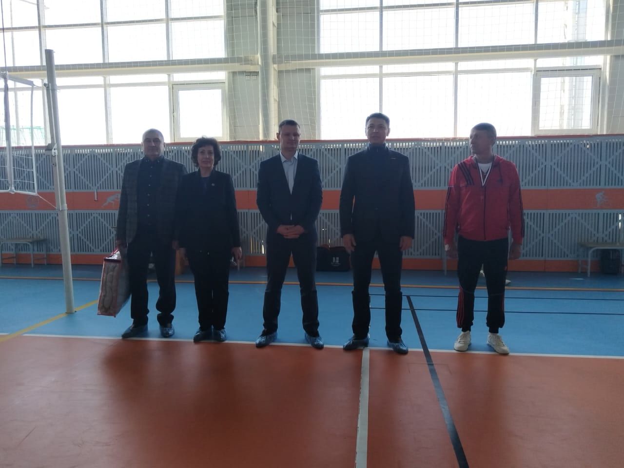 Апаста Рәмис Гыйззәтов призларына волейбол ярышлары узды