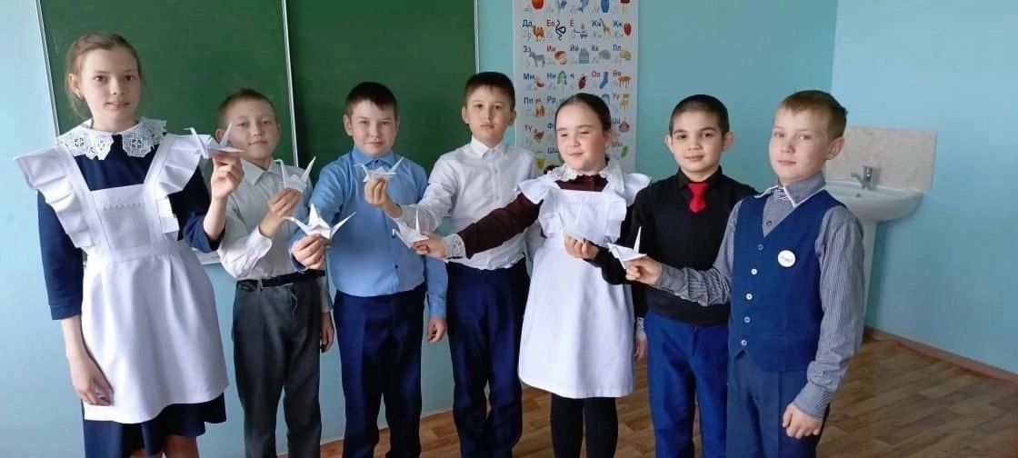 Тысяча журавлей сделаны руками детей Апастовского района в рамках акции «Журавли нашей памяти»