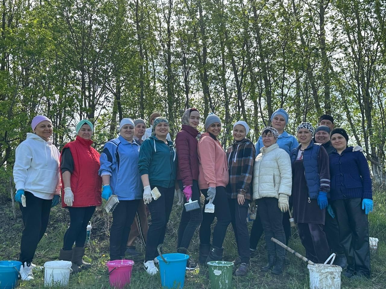 В районе продолжается двухмесячник по приведению в порядок скверов, парков, улиц и придомовых территорий