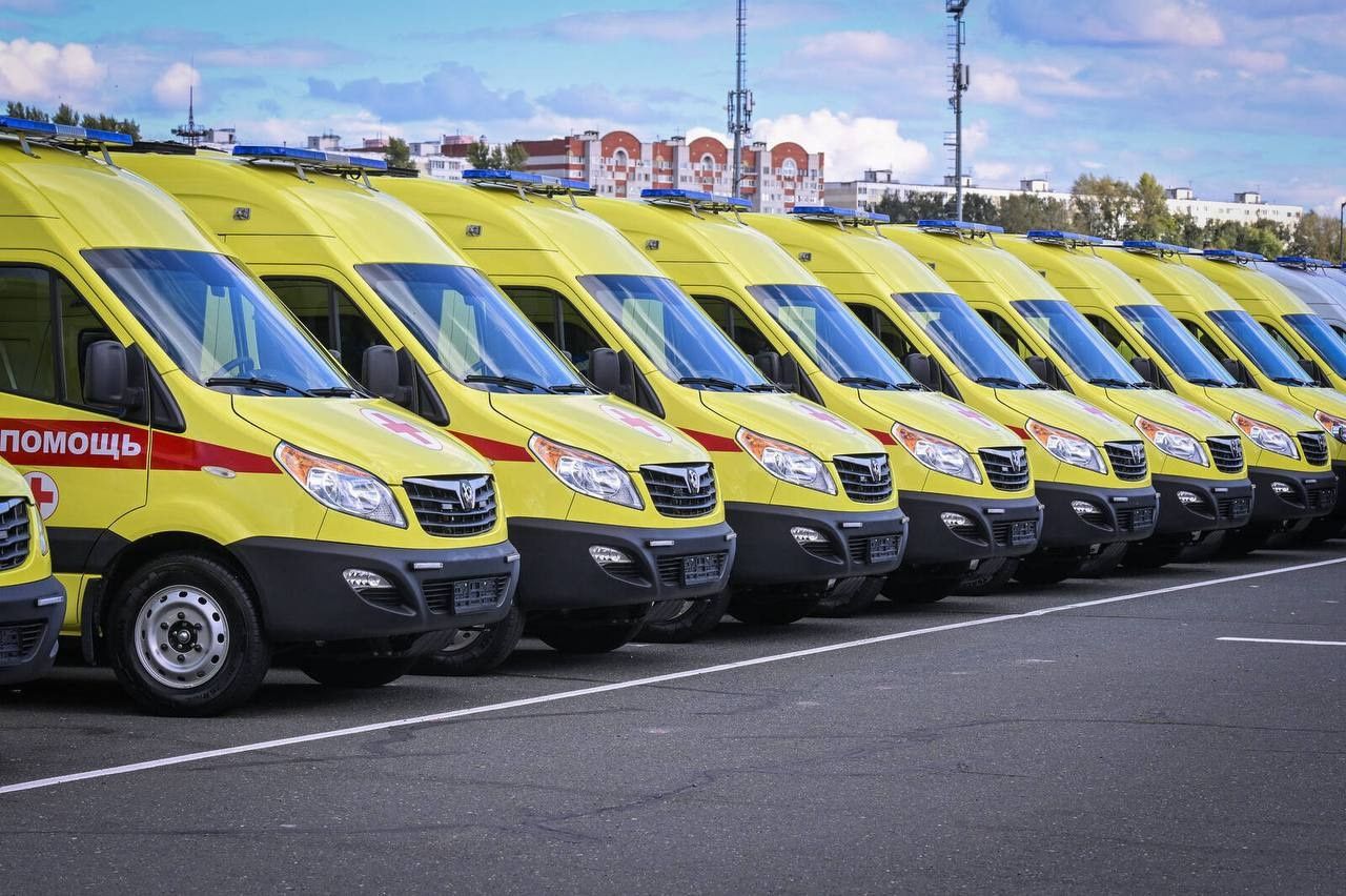 Апас Үзәк хастаханәсенең автопаркы яңа «Ашыгыч ярдәм» машинасы белән тулыланды
