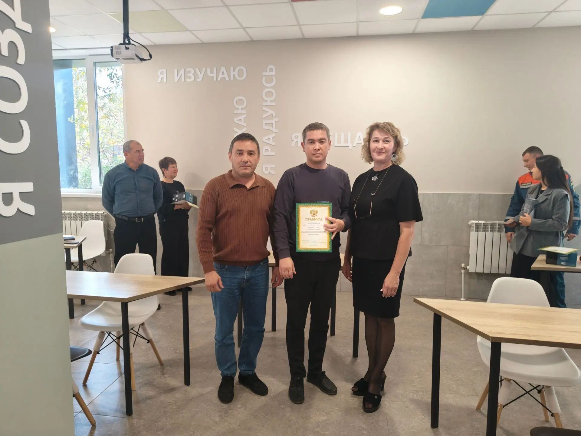 В молодёжном центре «Яшьлек» сразились работники района