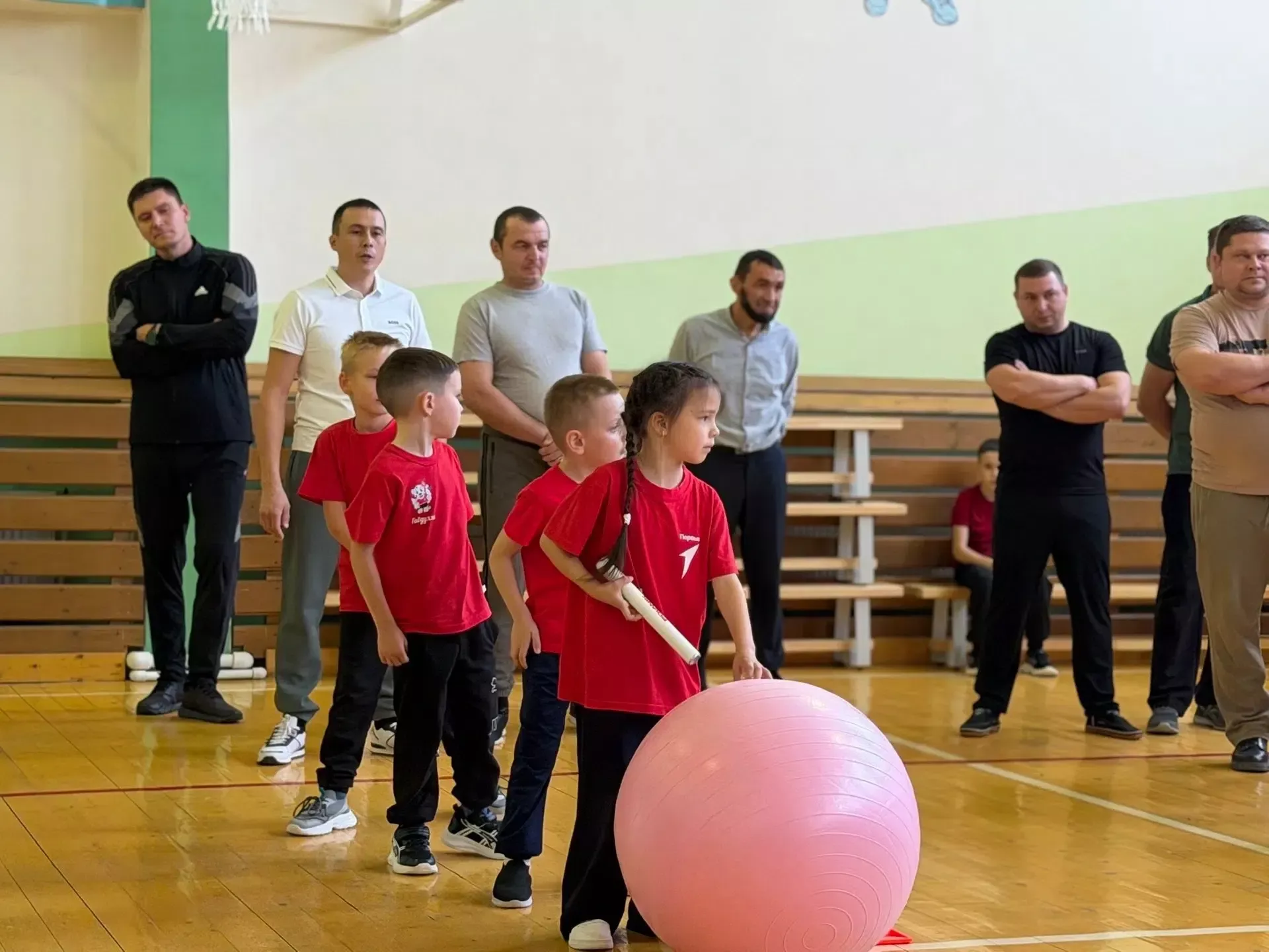 В Апастовской школе прошел спортивный праздник ко Дню отца