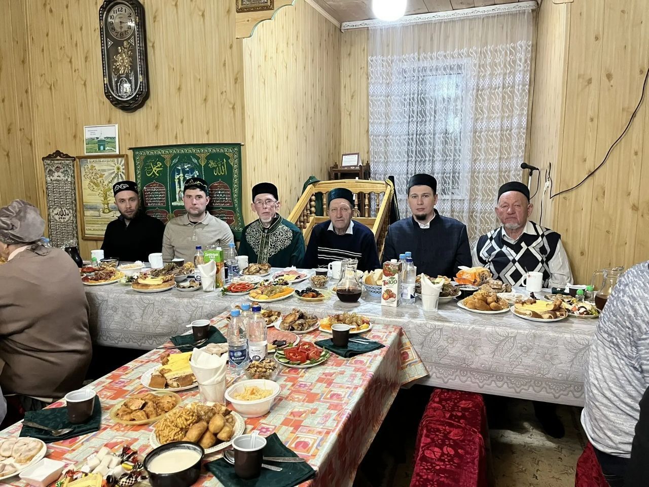 Кошчылык фабрикасы җитәкчелеге ифтар ашы уздырды