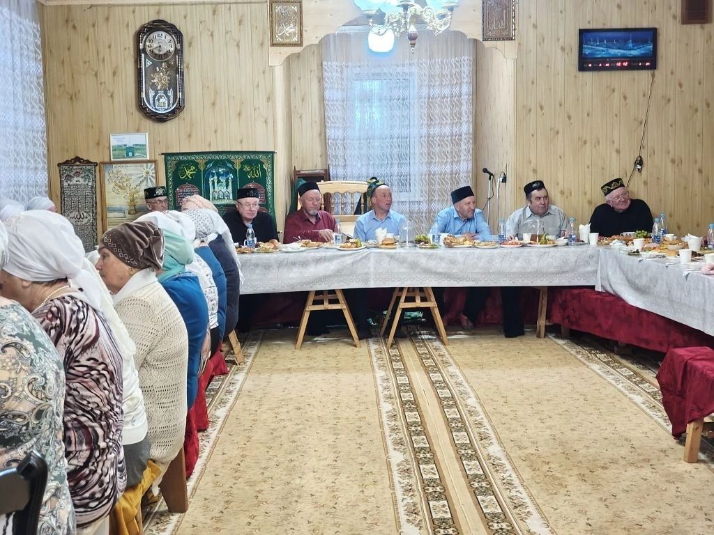 Югары Ындырчыда 60лап кеше катнашында ифтар мәҗлесе узды