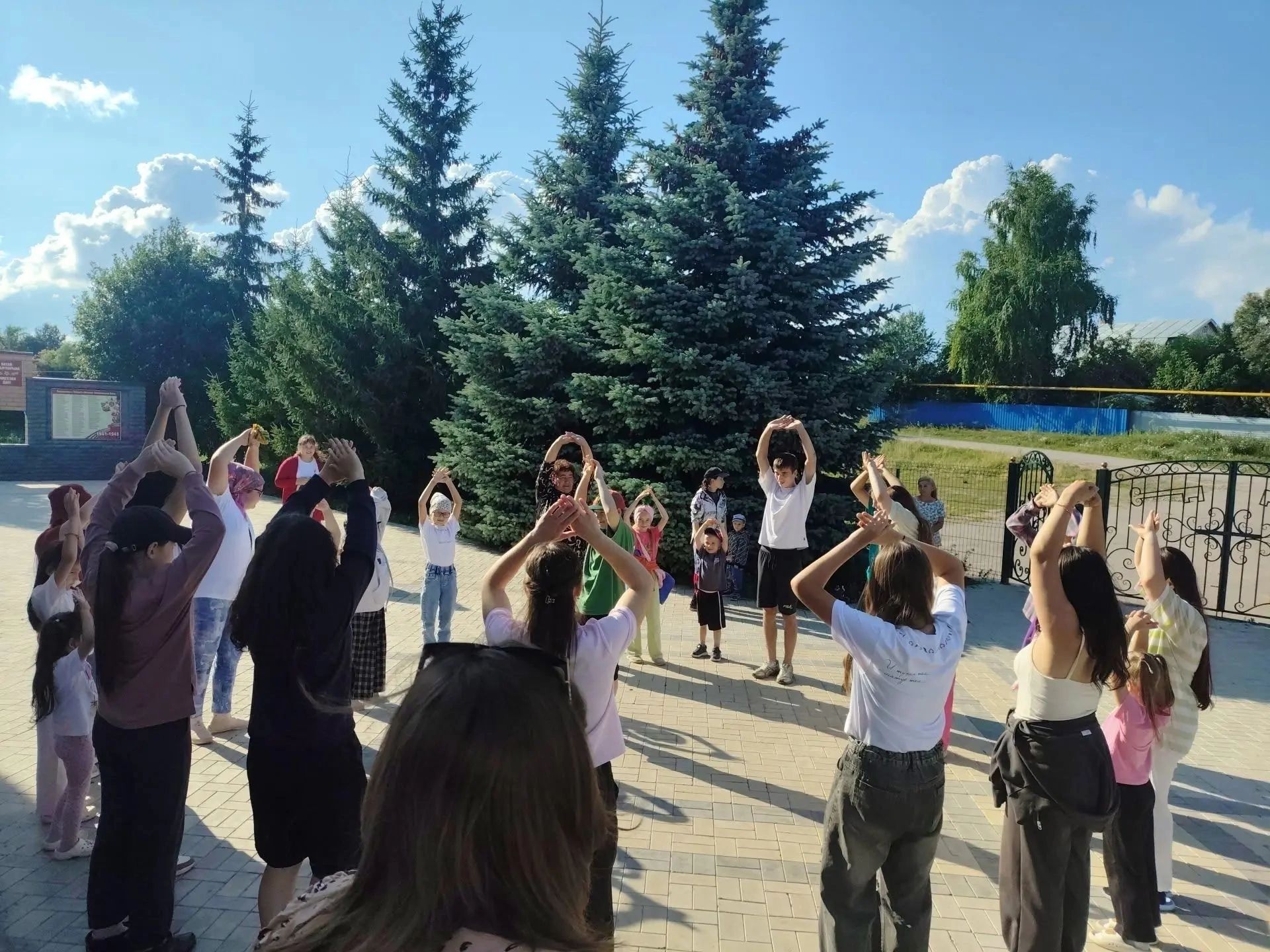 В Бакрчинском сельском доме культуры прошёл творческий день для детей и подростков