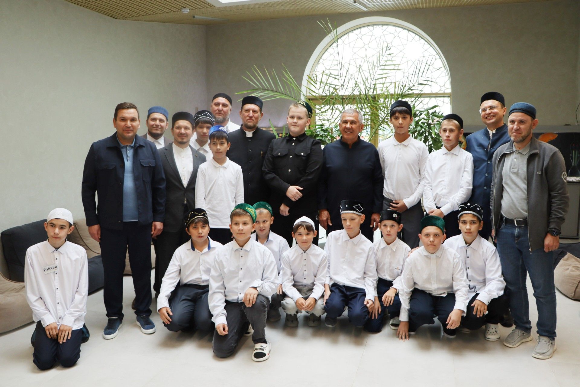 Татарстан Рәисе Апаста дини-әхлакый өстәмә белем бирү йортын ачты