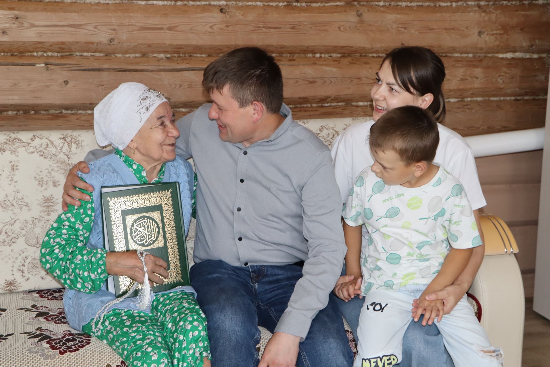 Иске Әнәле авылында яшәүче Талия әби: “Тормышымнан канәгать булып, 90 яшемә җиттем»