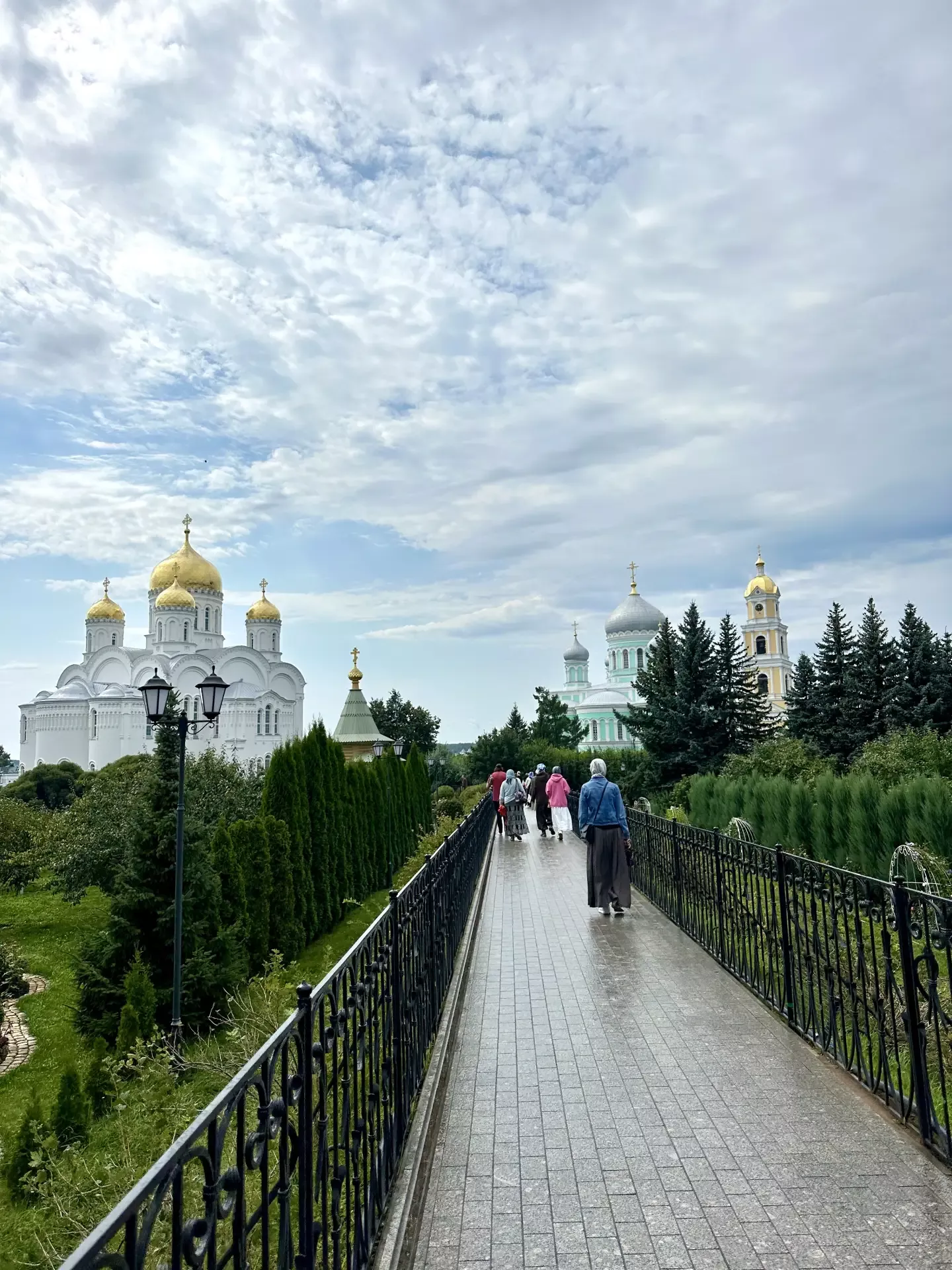 Прихожане приходов Апастовского района посетили святыни Дивеево и Арзамаса