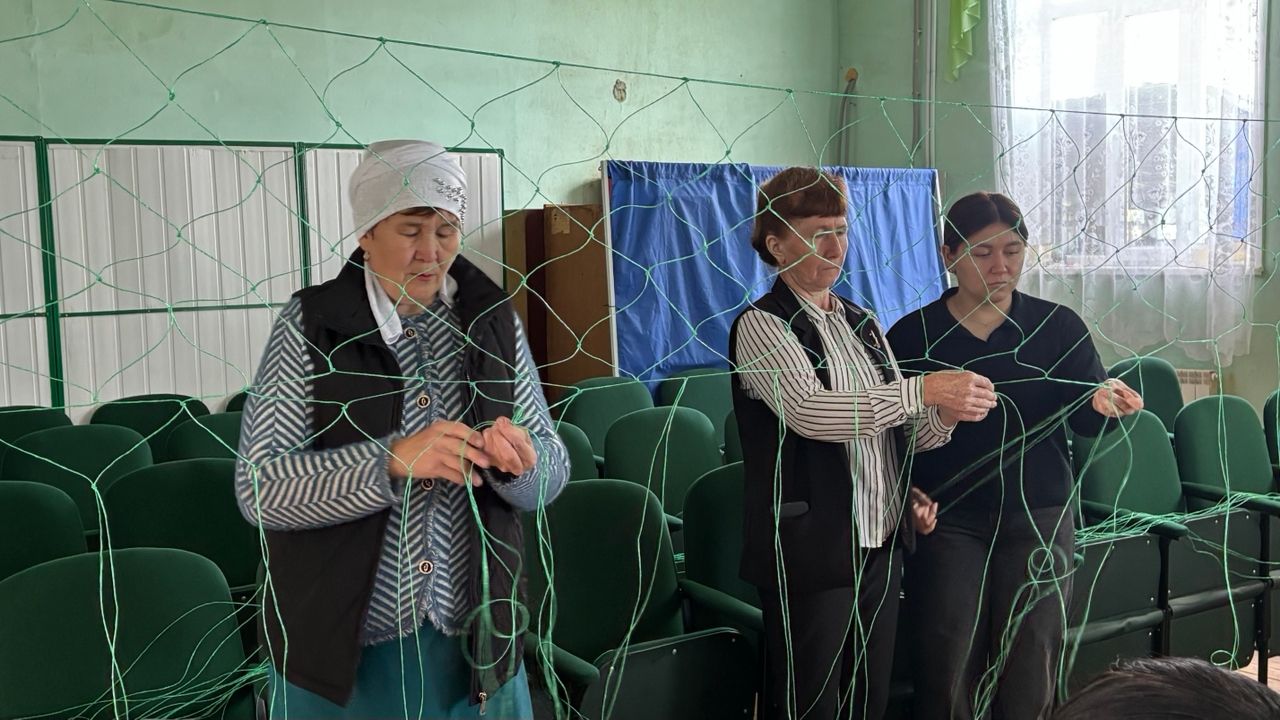 Әлмәндәр җирлеге волонтерлары изге эштә