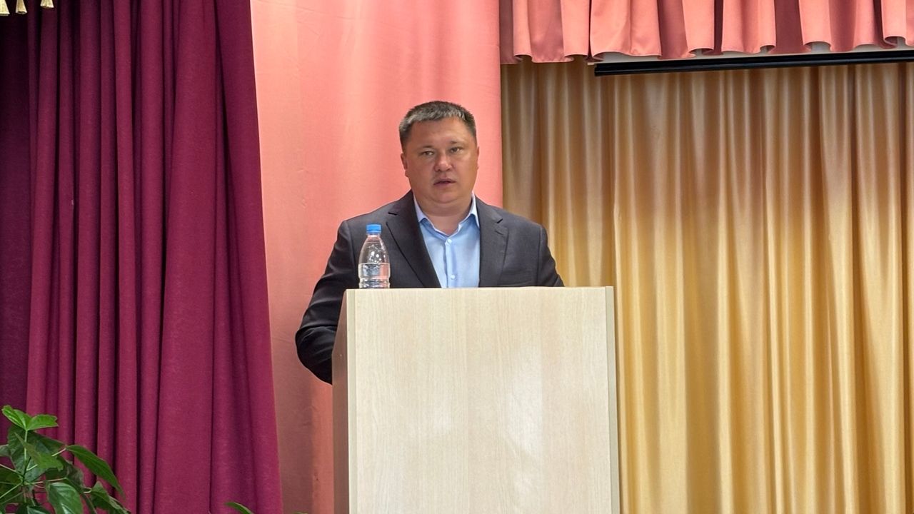 Апаста халык җыеннары дәвам итә