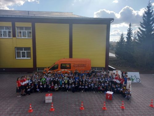 В Апастовской школе побывала «Лаборатория безопасности»