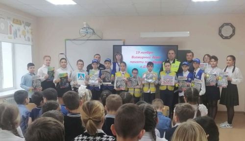 17 ноября, в МБОУ «Бишевская СОШ » прошло мероприятие, посвящённое Всемирному Дню жертв