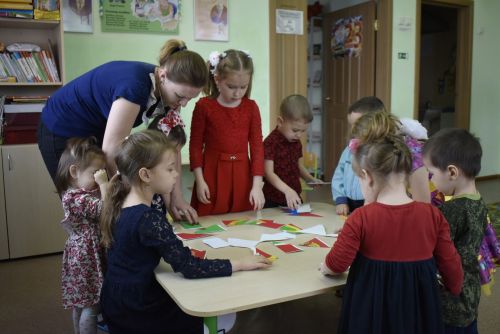 Иске Әнәле балалары “Кайтырга вәгъдә бирәм” акциясенә кушылды